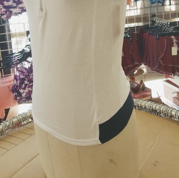 O zipper tee shirt - Picture 4 of 4